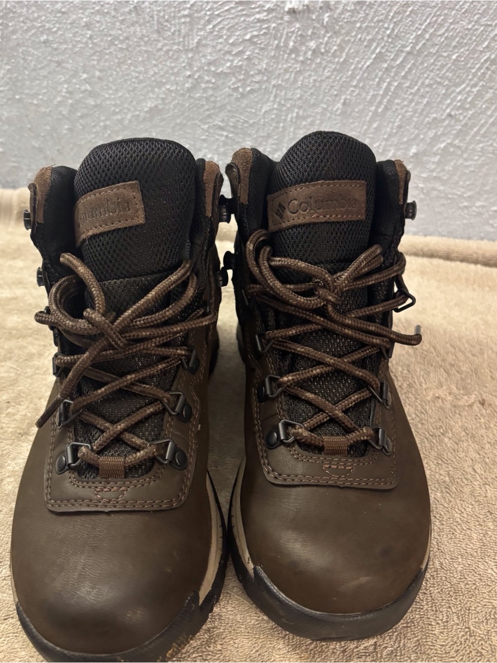 Columbia Women’s Cordovan  Brown Waterproof Lace-Up Hiking Boots SZ 7.5 Leather